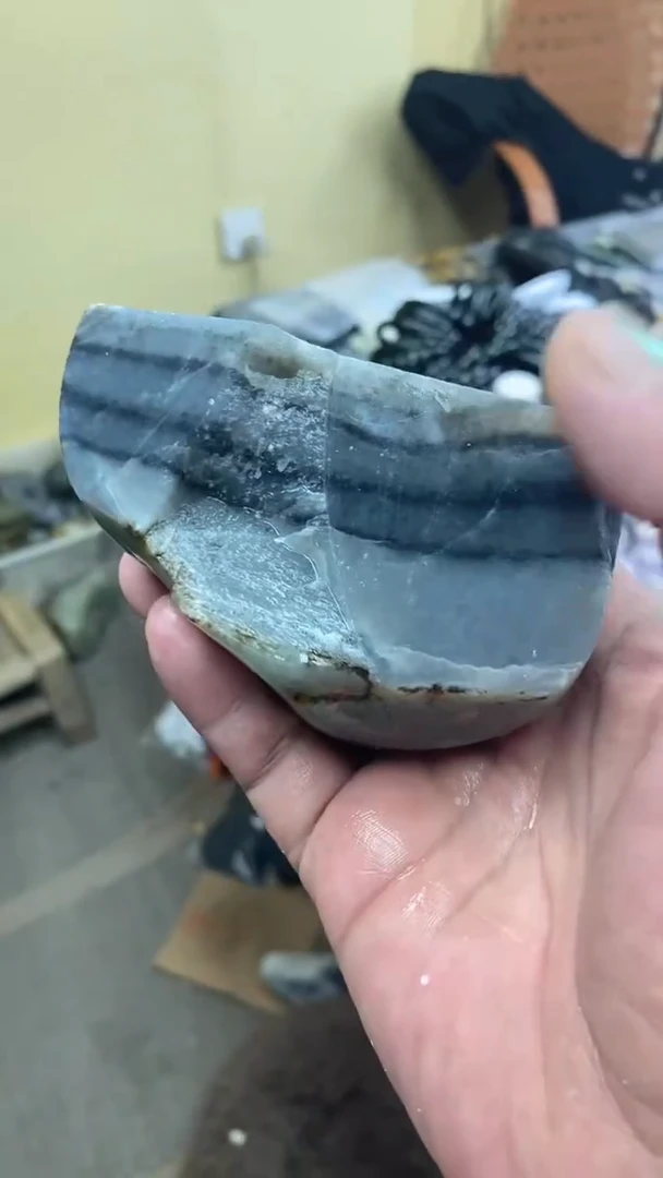 定制和田玉毛货抛光