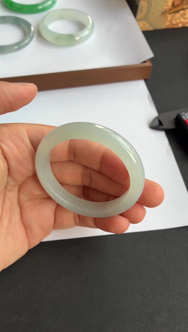 未镶嵌手镯翡翠70号52.2*10.2*8.2正圈