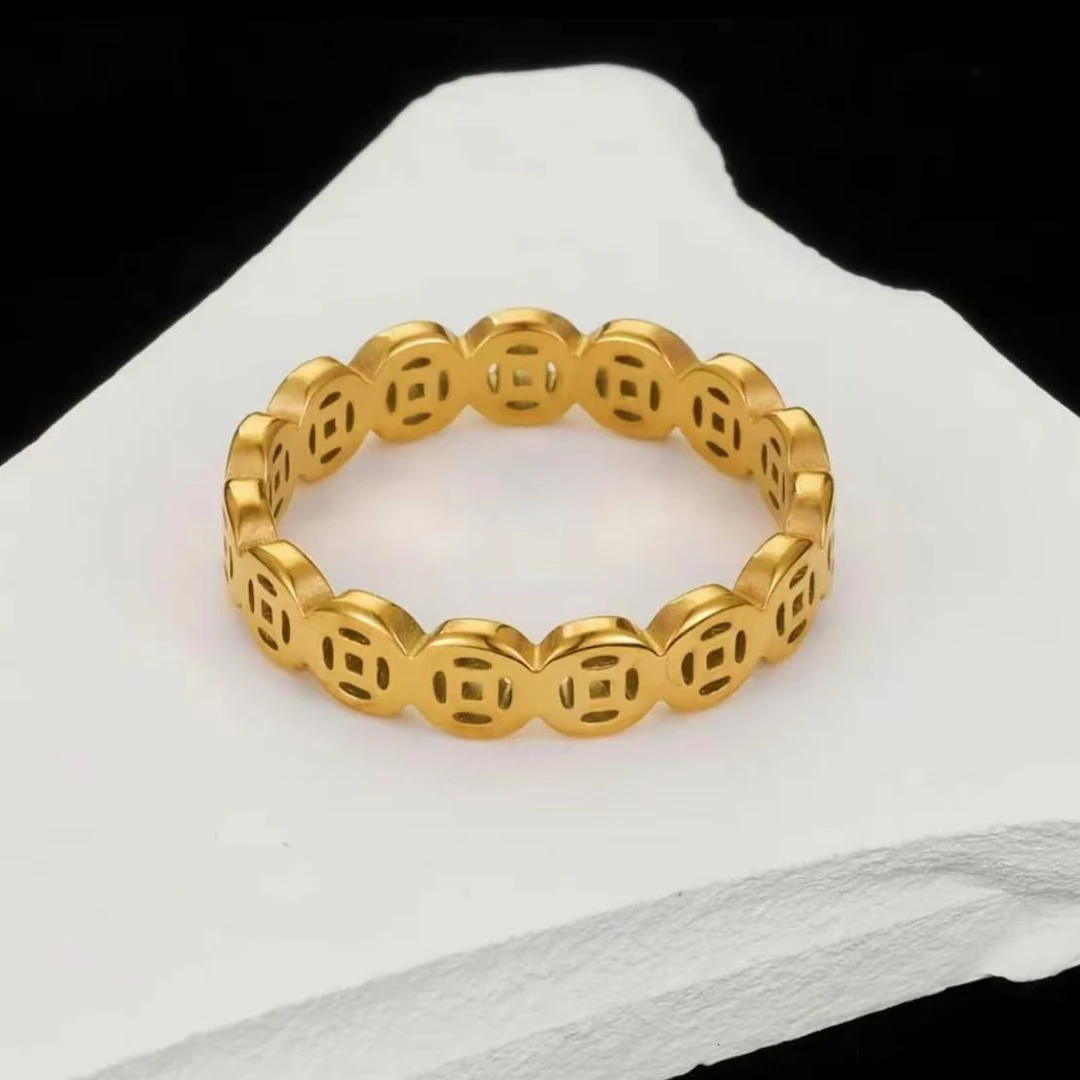 钛钢戒指 铜钱戒指高级轻奢款女男士素圈金色戒指小众情侣对戒ins