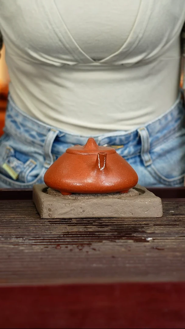 宜兴原矿紫砂壶茶壶宜兴原矿紫砂壶茶壶180C