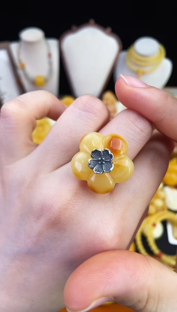 琥珀未镶嵌珠宝奇石柒月