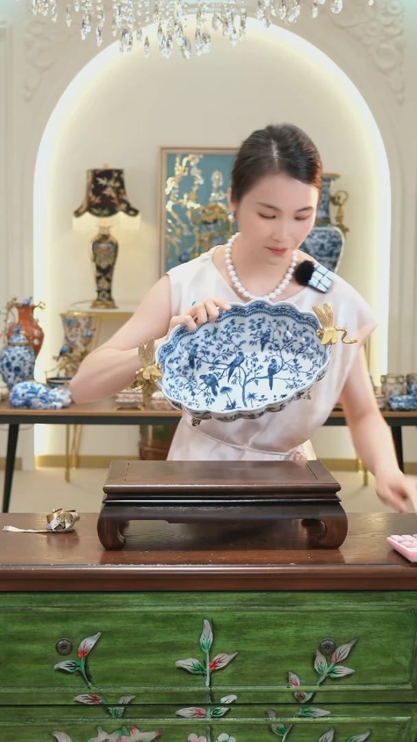 陶瓷铜配瓷青花系列五福临门双蜻蜓果盘1772J