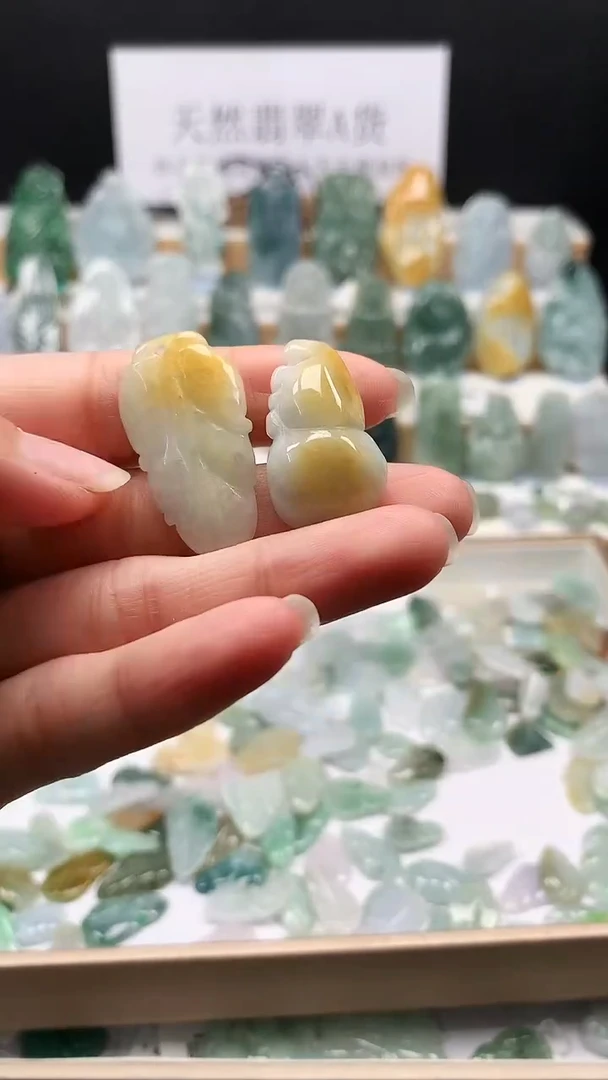 吊坠(不含链)未镶嵌翡翠50叶子 葫芦