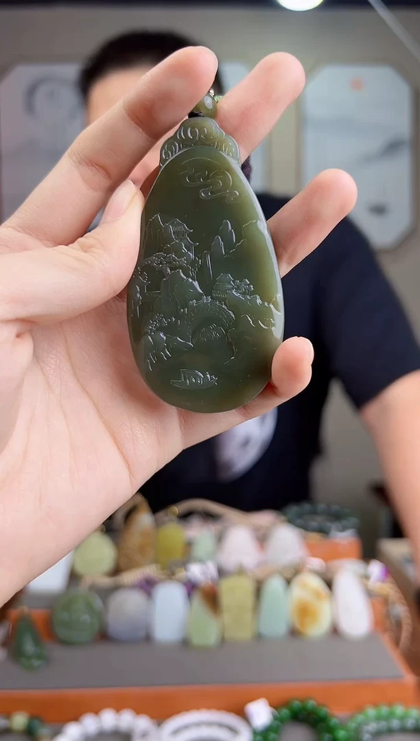 颈饰未镶嵌和田玉一物一证 拍一单发一个