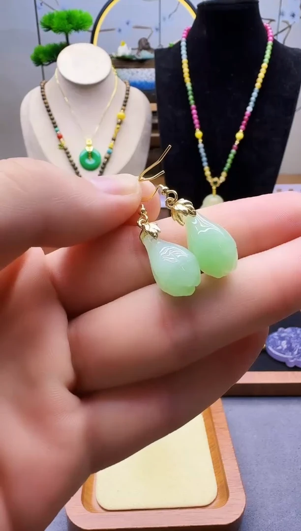 和田玉14K金镶嵌耳饰E103