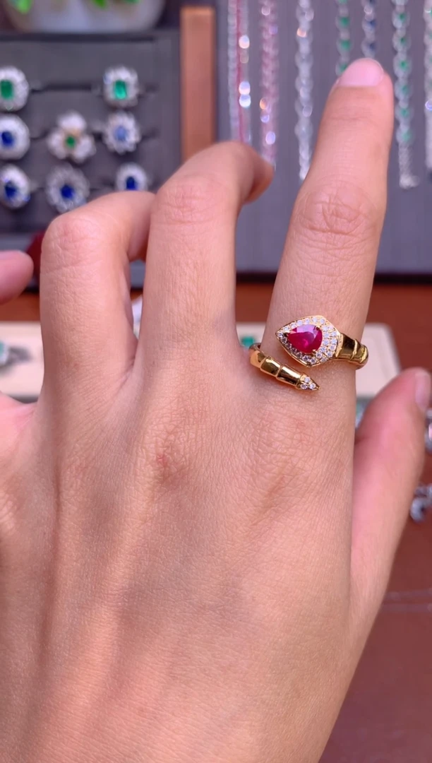 【闪购商品】红宝石戒指18K金镶嵌0.5CT