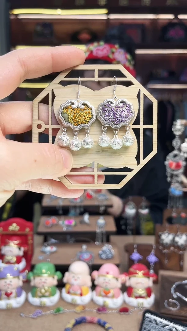 【闪购商品】织绣1605黔东南苗族刺绣