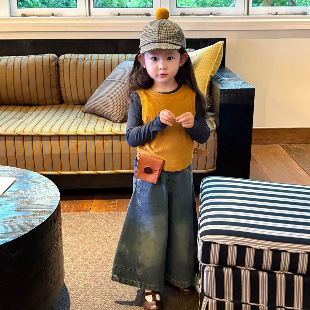 小言-2025秋季新款韩版洋气时髦精女童拼色上衣真两件牛仔裤套装