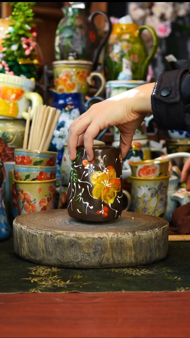 花瓶杯子碗微瑕148景德镇手工高温釉下彩