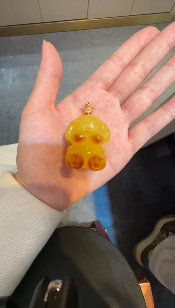 【闪购商品】琥珀珠宝奇石18K金镶嵌小狗