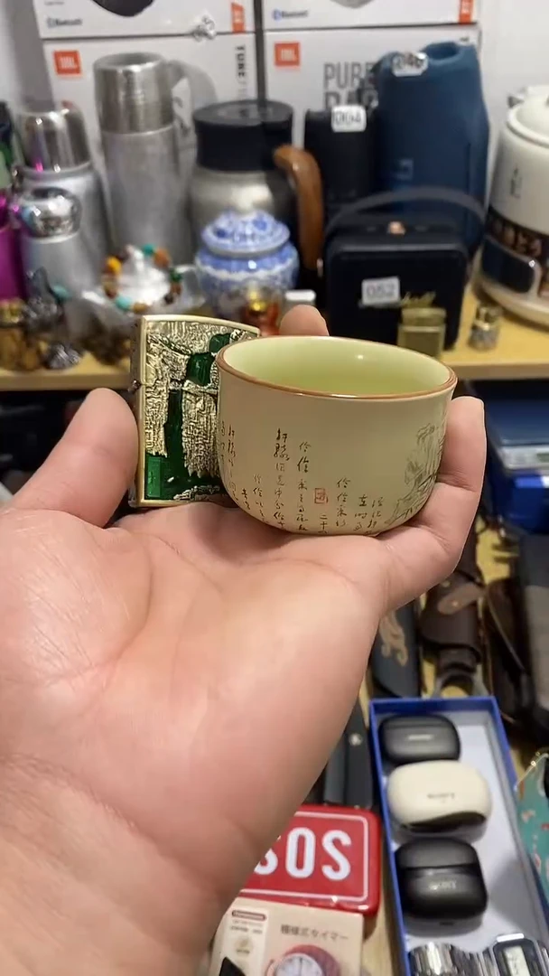 手工艺品琉璃静*闪购商品如图所示