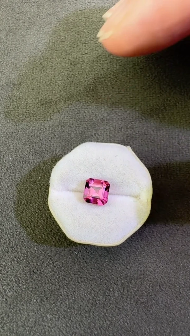 未镶嵌珠宝半成品碧玺1.27ct