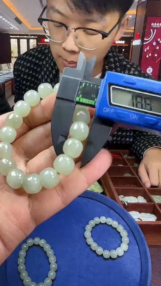 未镶嵌和田玉挂件【陆1225】56 7023 多样性发其一