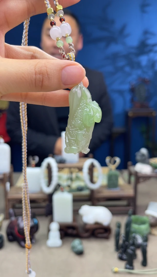 【闪购商品】和田玉颈饰未镶嵌1