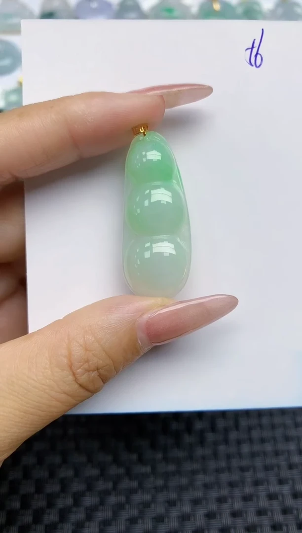 【闪购商品】翡翠颈饰18K金镶嵌天然A货翡翠 56