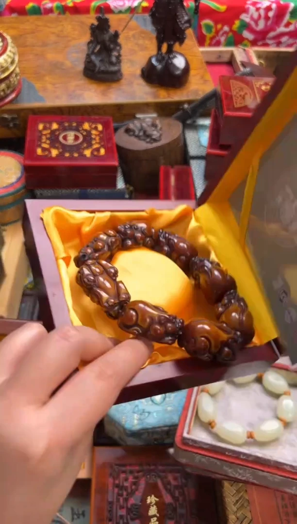 未镶嵌颈饰蜜蜡_______________1