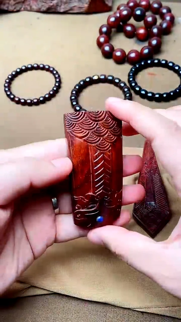 檀香紫檀（小叶紫檀）牌子