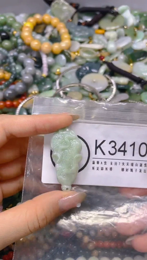 翡翠未镶嵌颈饰/K/翡翠A货,一件也是批发价