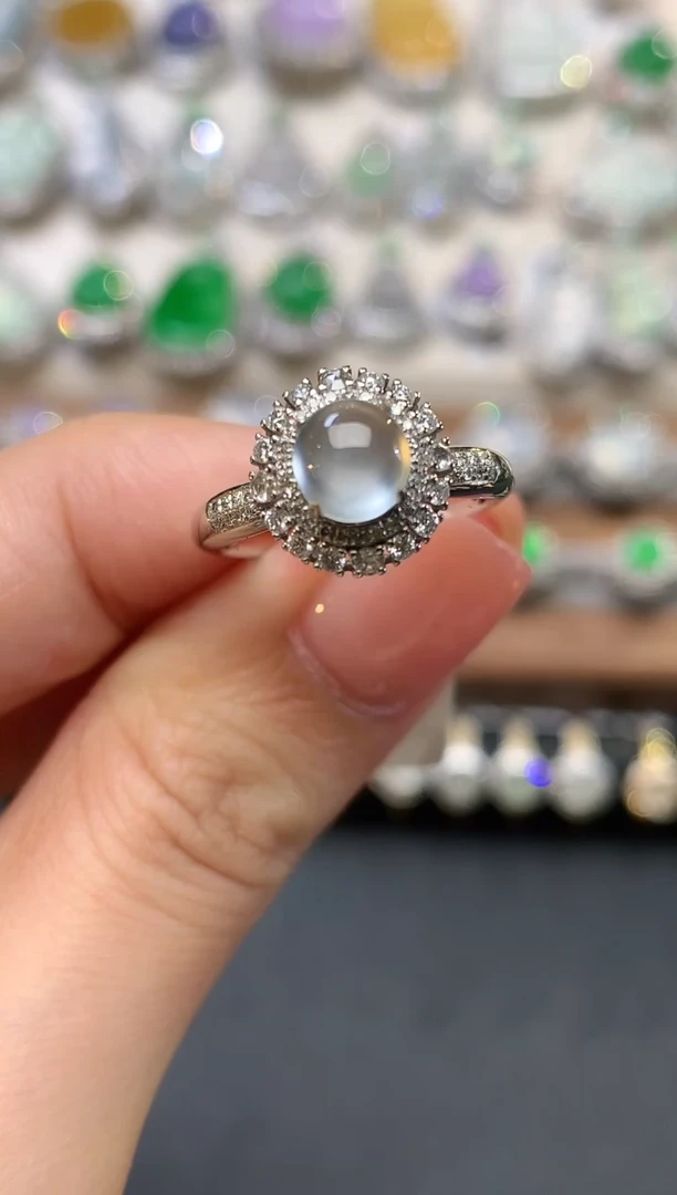 18K金镶嵌戒指翡翠q87