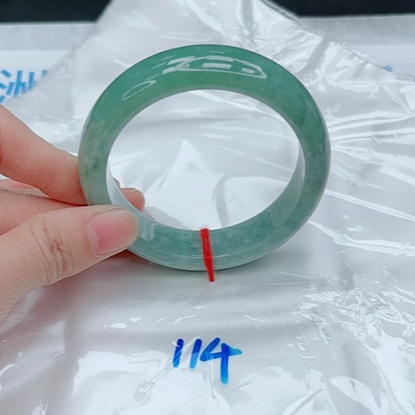 【圈口54~56】缅甸A货翡翠手镯天然玉镯女款湖水绿手镯400-114