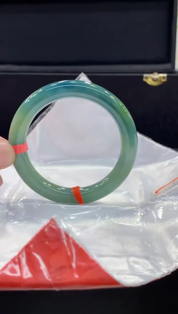 未镶嵌手镯翡翠翡翠手镯