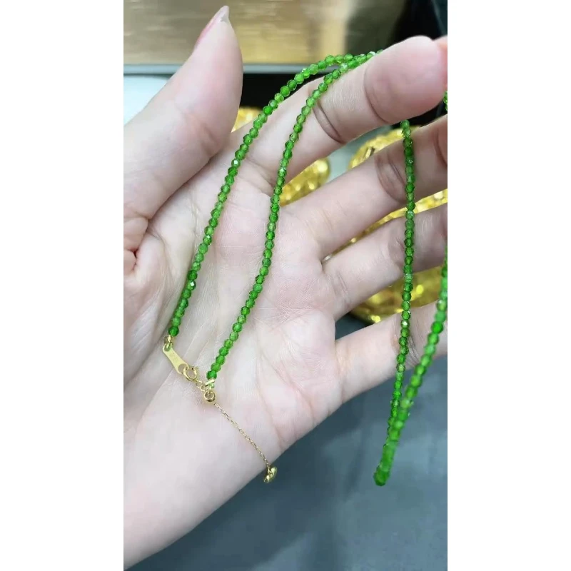 18K金镶嵌透辉石项链