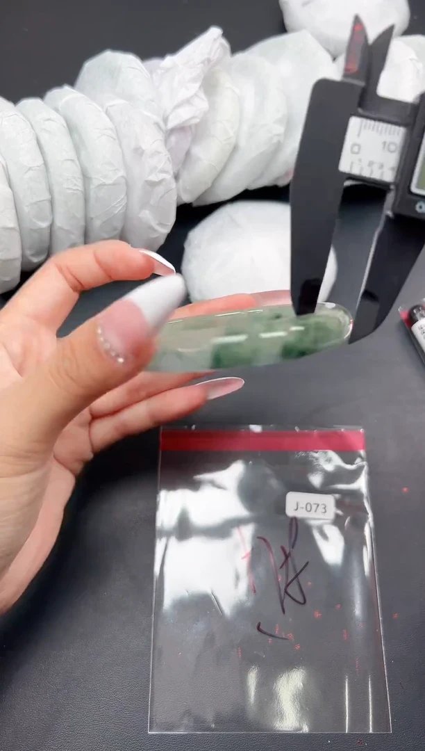 精品手镯，一物一拍J-073