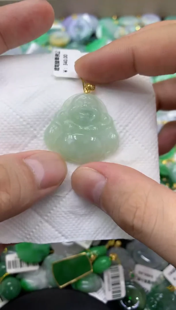 颈饰未镶嵌翡翠天然缅甸翡翠A货