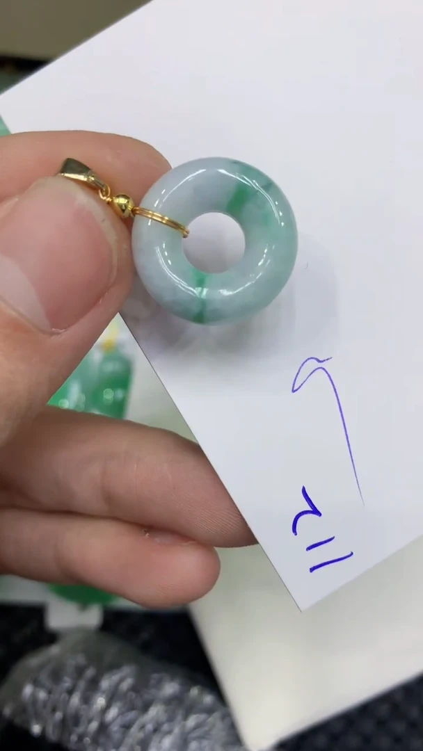 颈饰未镶嵌翡翠缅甸A货翡翠