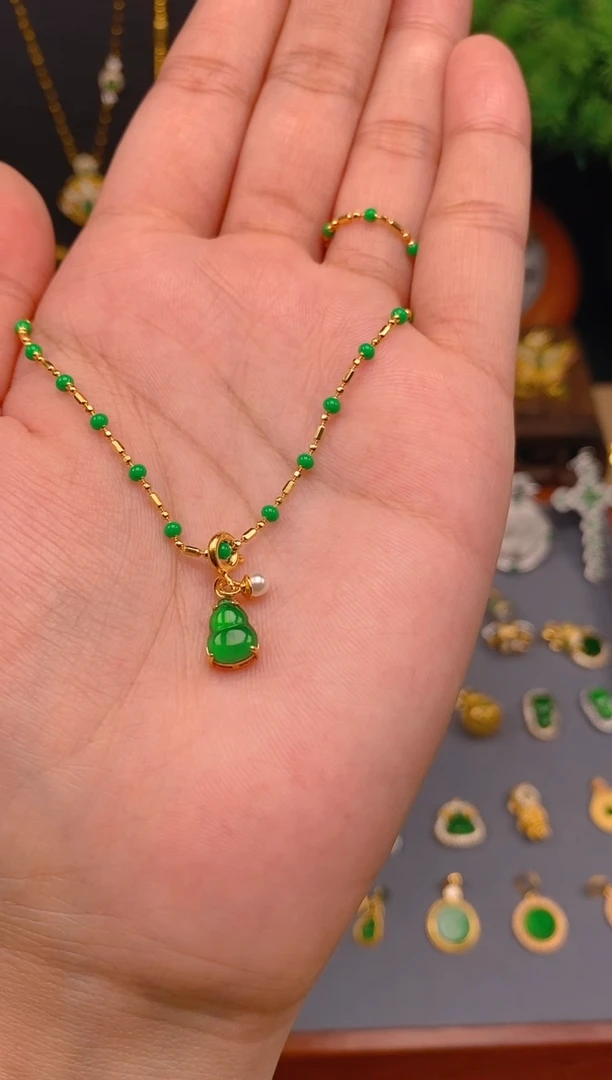 【闪购商品】翡翠吊坠(不含链)银S925镶嵌葫芦万能扣