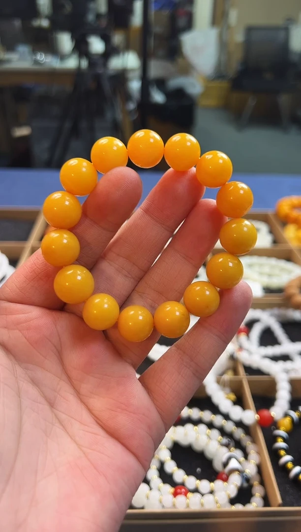 手串蜜蜡未镶嵌暴力黄15+