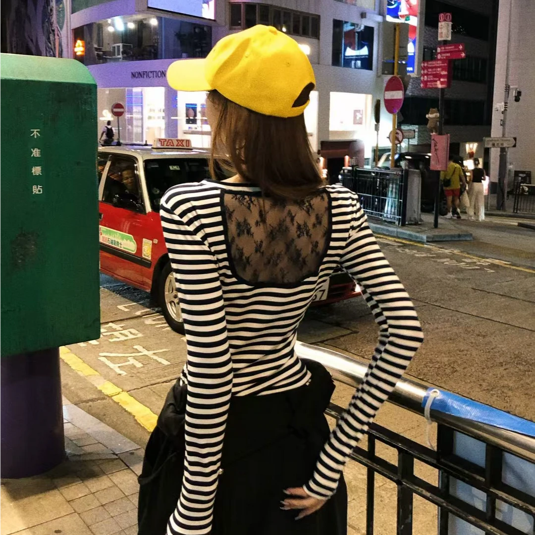 婉君【条纹后背蕾丝】秋季条纹拼接蕾丝修身长袖T恤LWJ25C3T2668