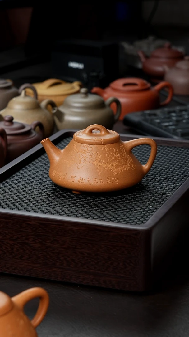 茶壶紫砂黄金段子冶半手梅竹双清半手180