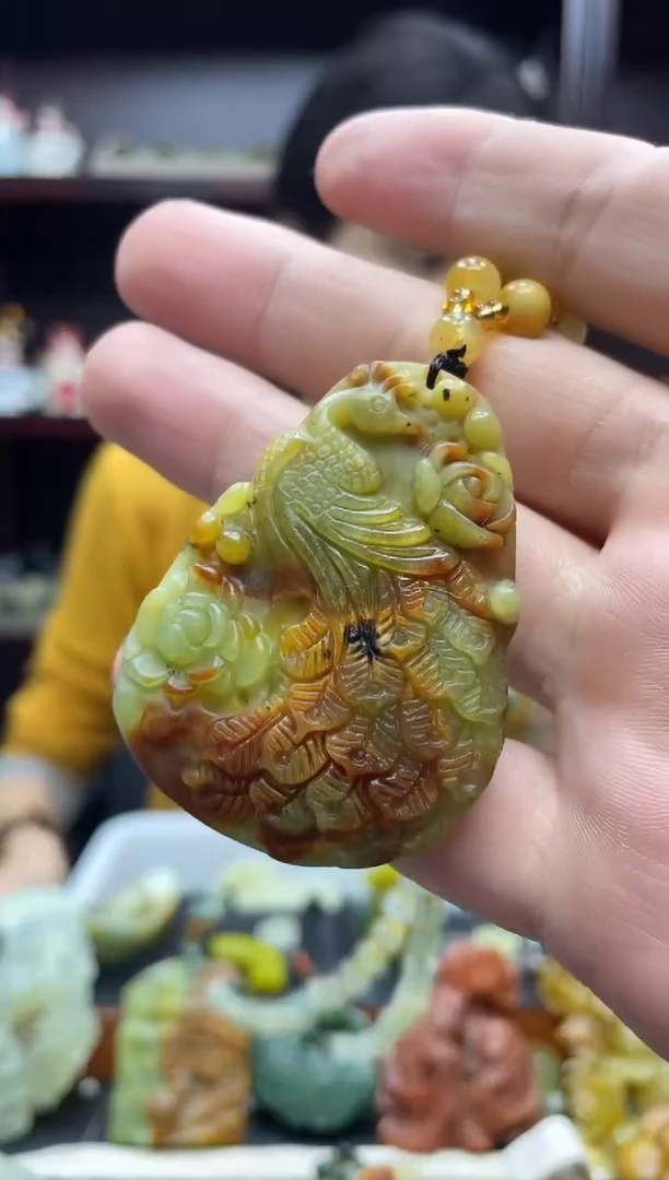 未镶嵌岫玉吊坠·