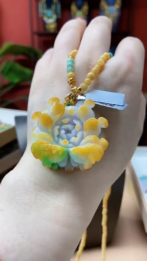 颈饰未镶嵌翡翠吊坠