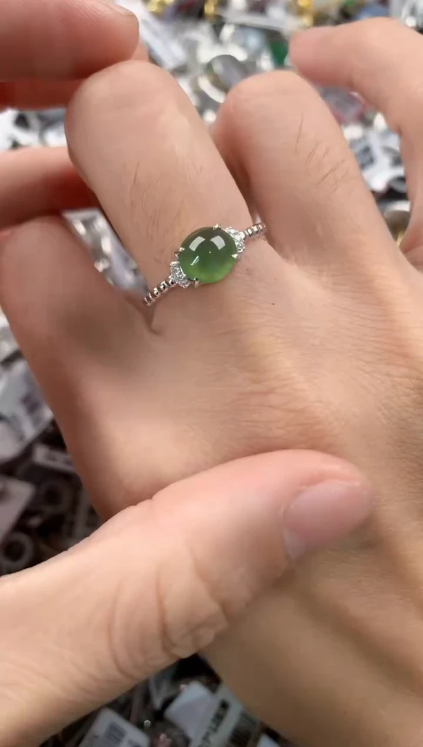 银S925镶嵌戒指翡翠999            7