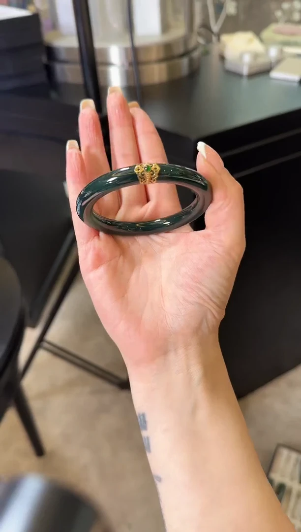 18K金镶嵌手镯翡翠KBR0913023多样性发