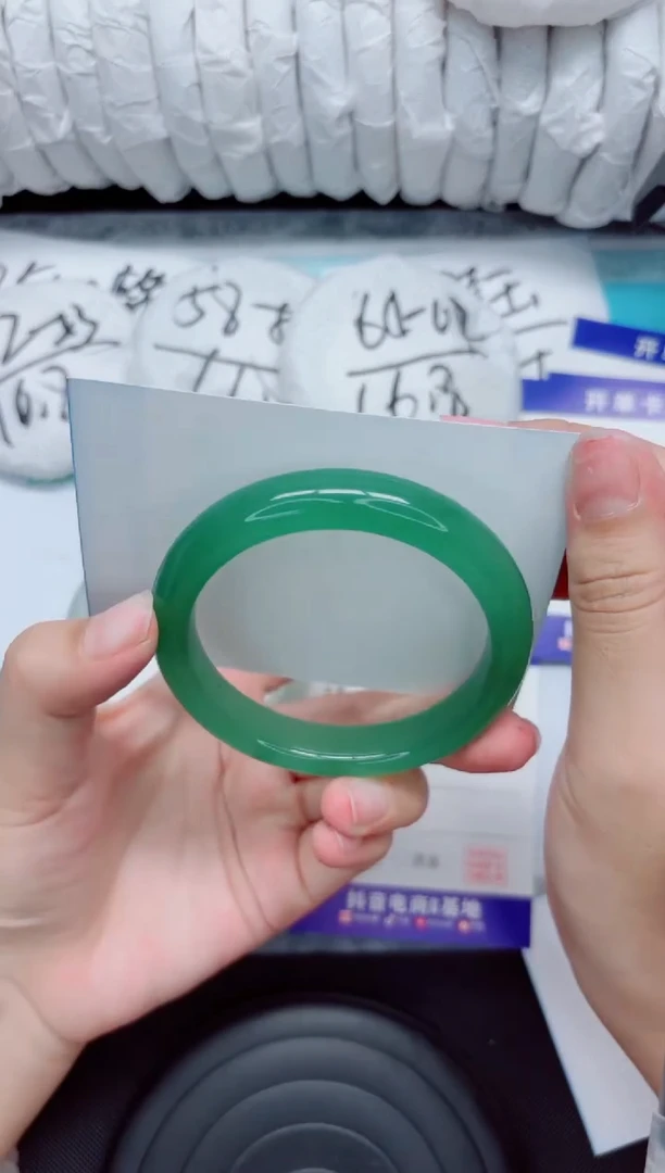 未镶嵌手镯石英质玉118-56