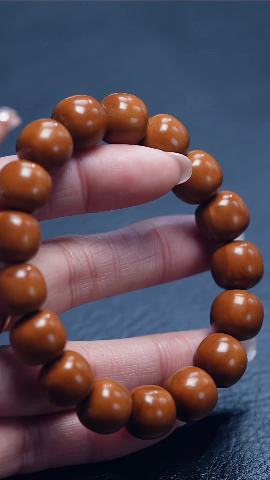 【闪购商品】橄榄核吊坠苏工橄榄核