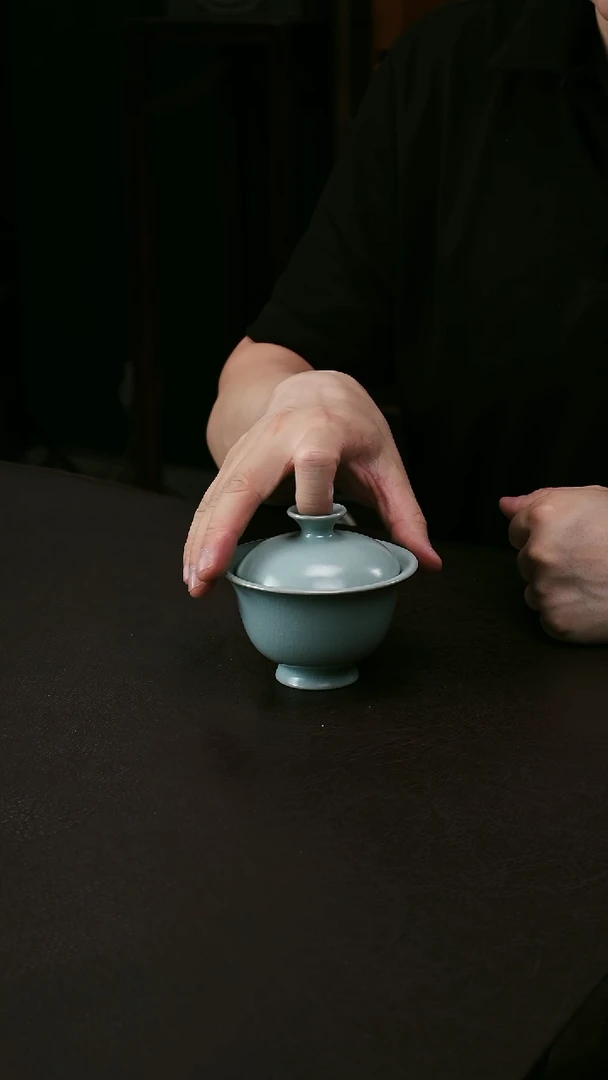 其他汝官窑玉兰盖碗11
