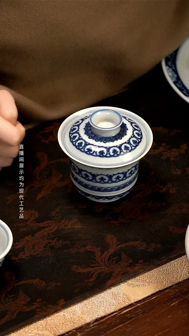 冷*冷快雪时晴宝相马蹄盖碗（预售）