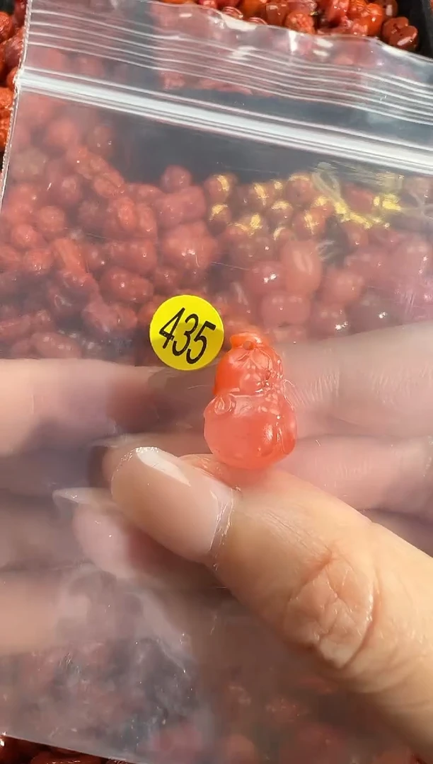 颈饰未镶嵌南红玛瑙1