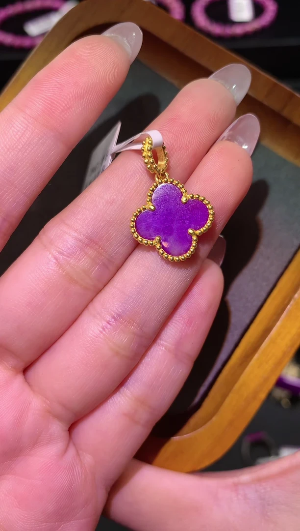 【闪购商品】苏纪石（舒俱来）.足金镶嵌舒俱来吊坠