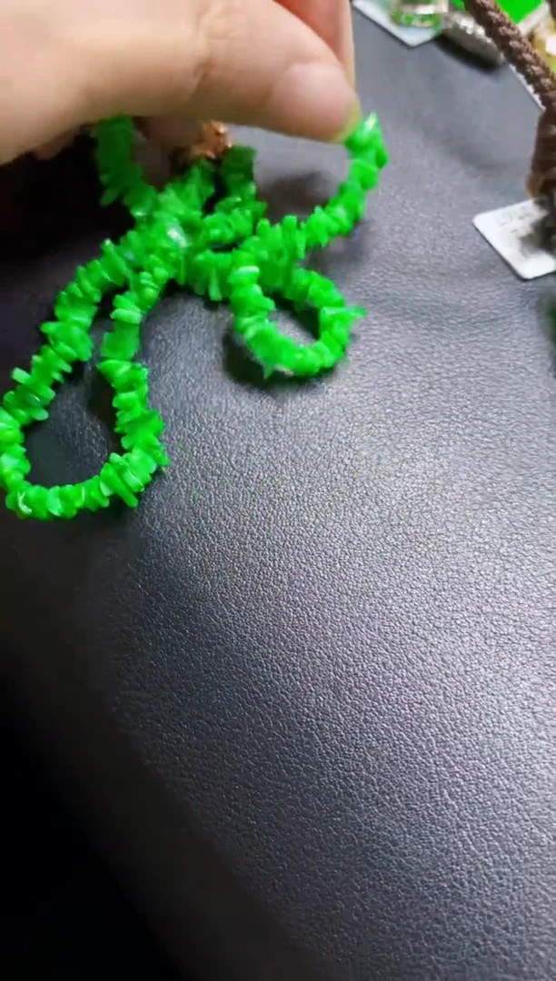 颈饰未镶嵌翡翠多样性发货发1个