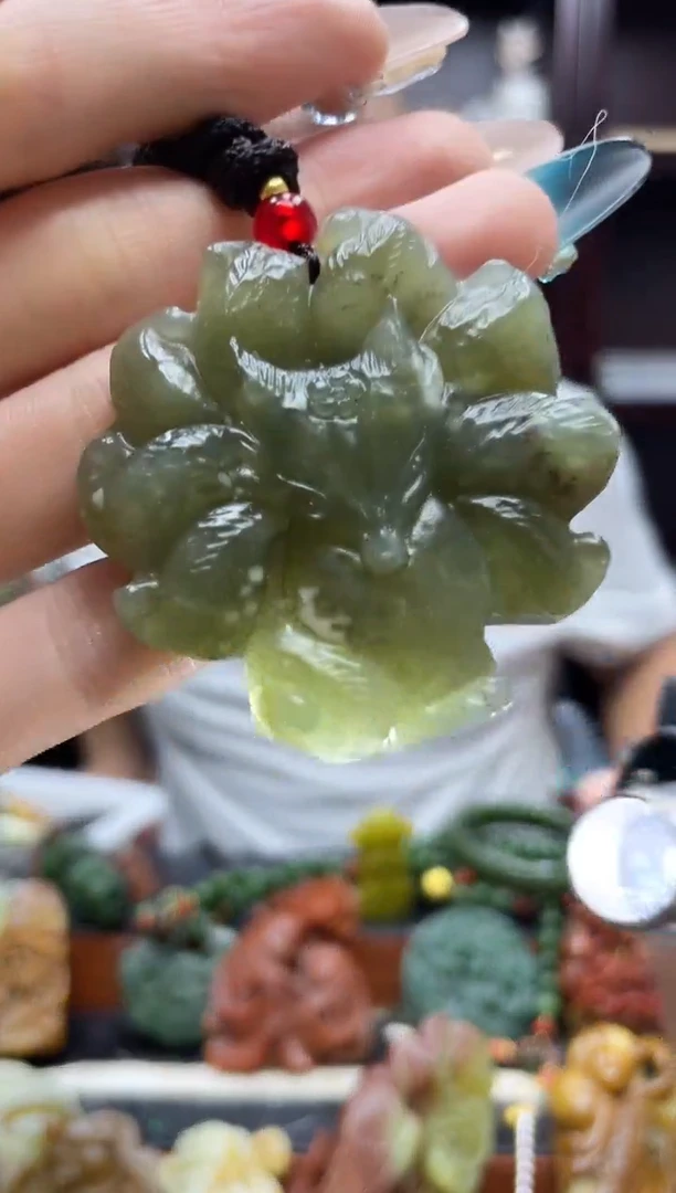 未镶嵌岫玉吊坠·