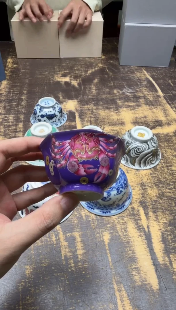 Y*.青衿堂 珐琅彩蟹乐图八方杯