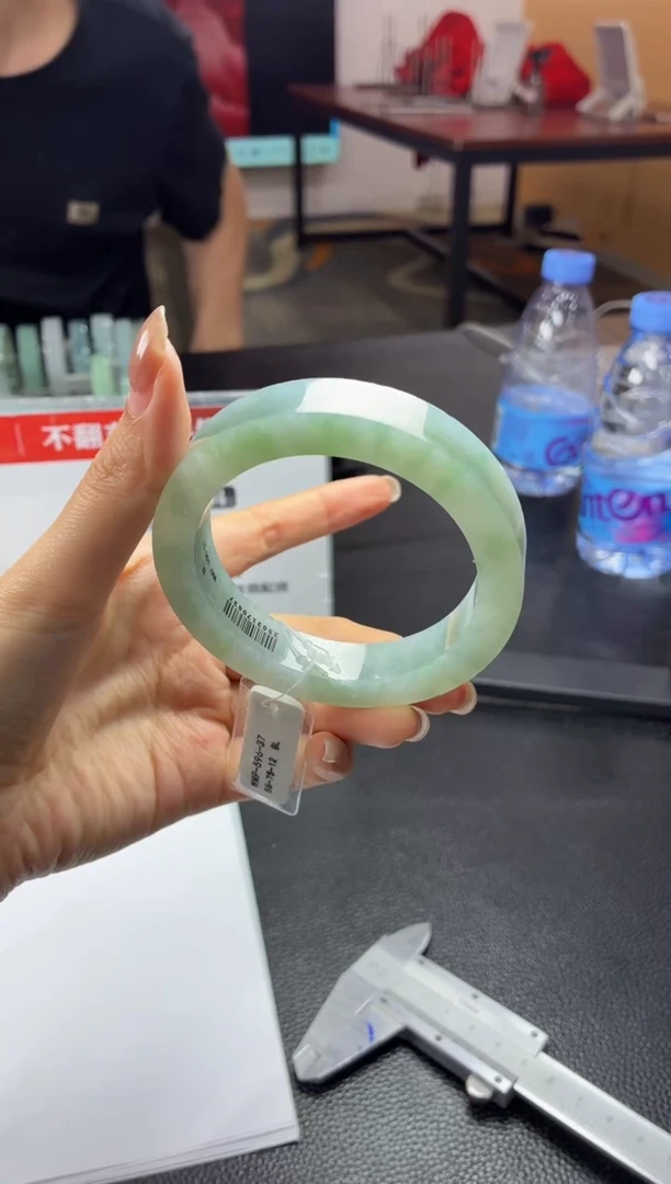 未镶嵌手镯定制翡翠山*手镯XJ/发一件