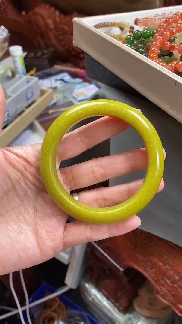 未镶嵌蛇纹石玉手镯隔***弟天然岫玉手镯63mm