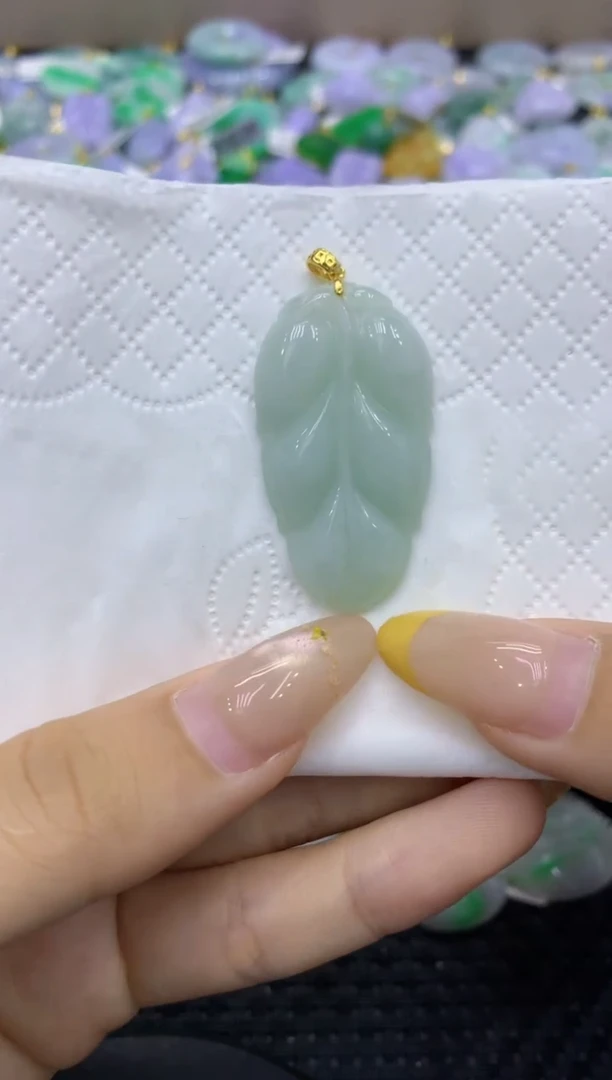 颈饰未镶嵌翡翠天然缅甸翡翠A货