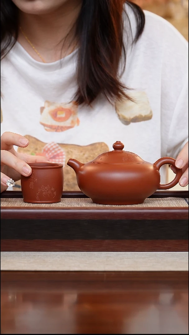 朱泥牡丹婉玉300cc宜兴手工紫砂壶＋杯子